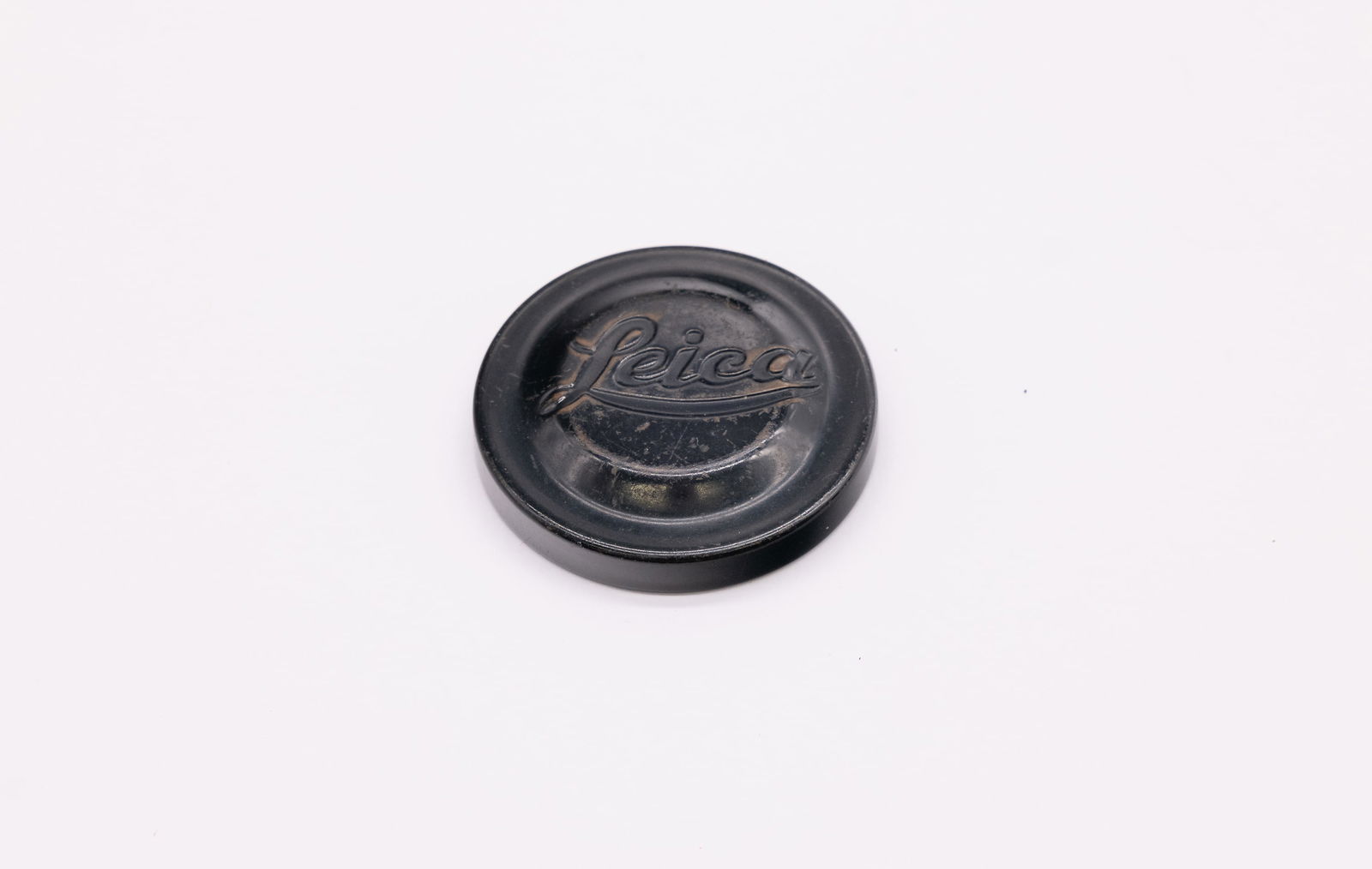 Early Leica domed lens cap in black enamel finish (1 of 5)