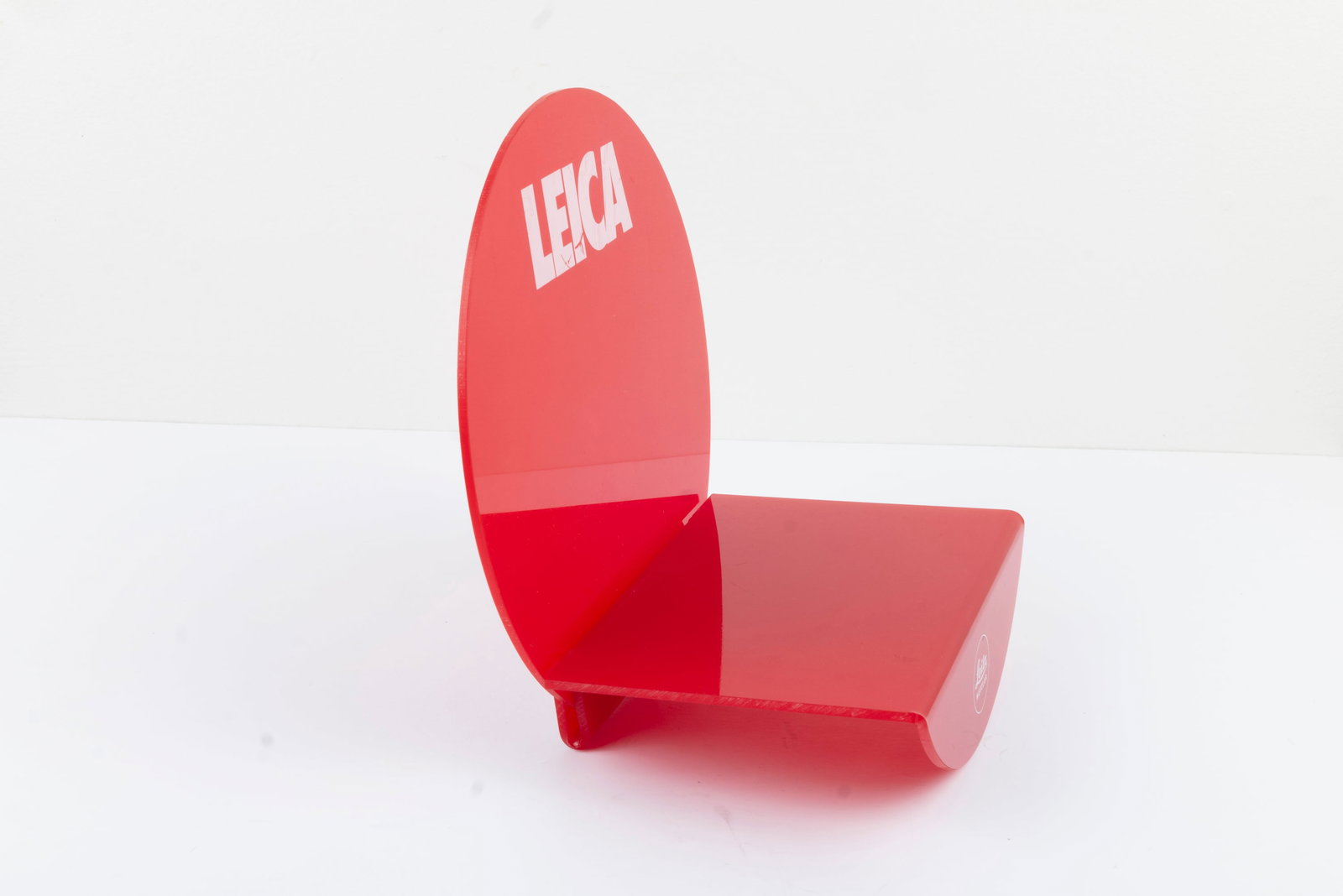 Leica plastic display stand - 4