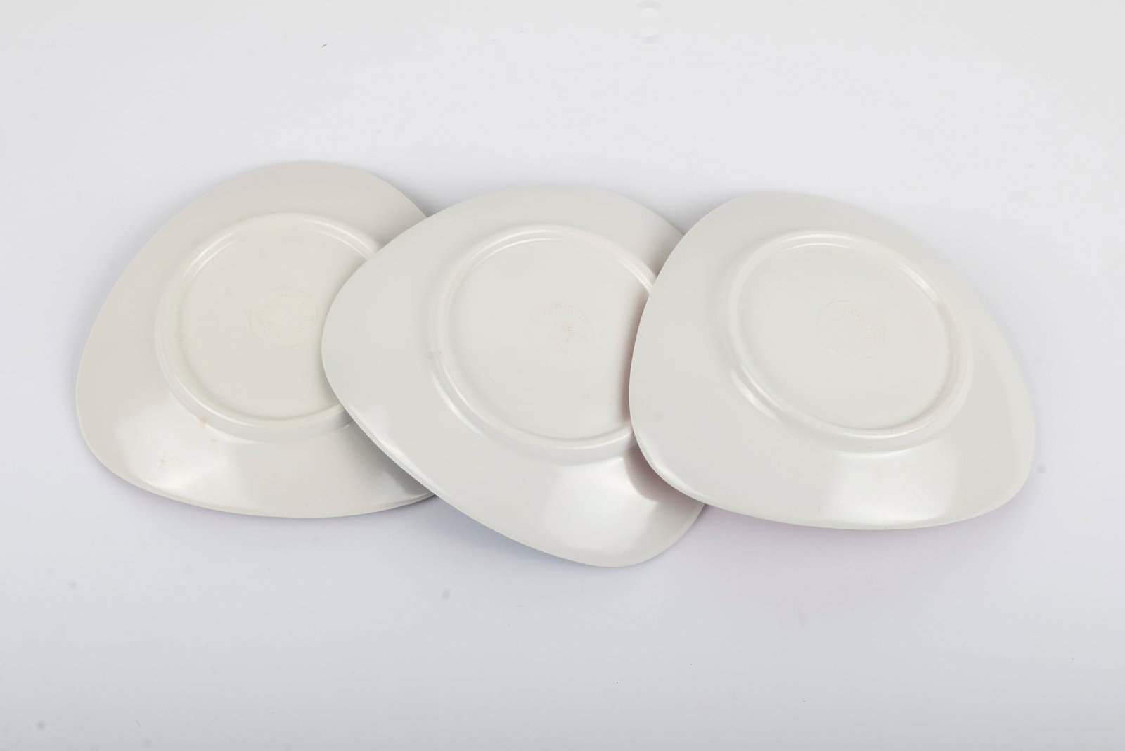 Three melamine coin trays - 8