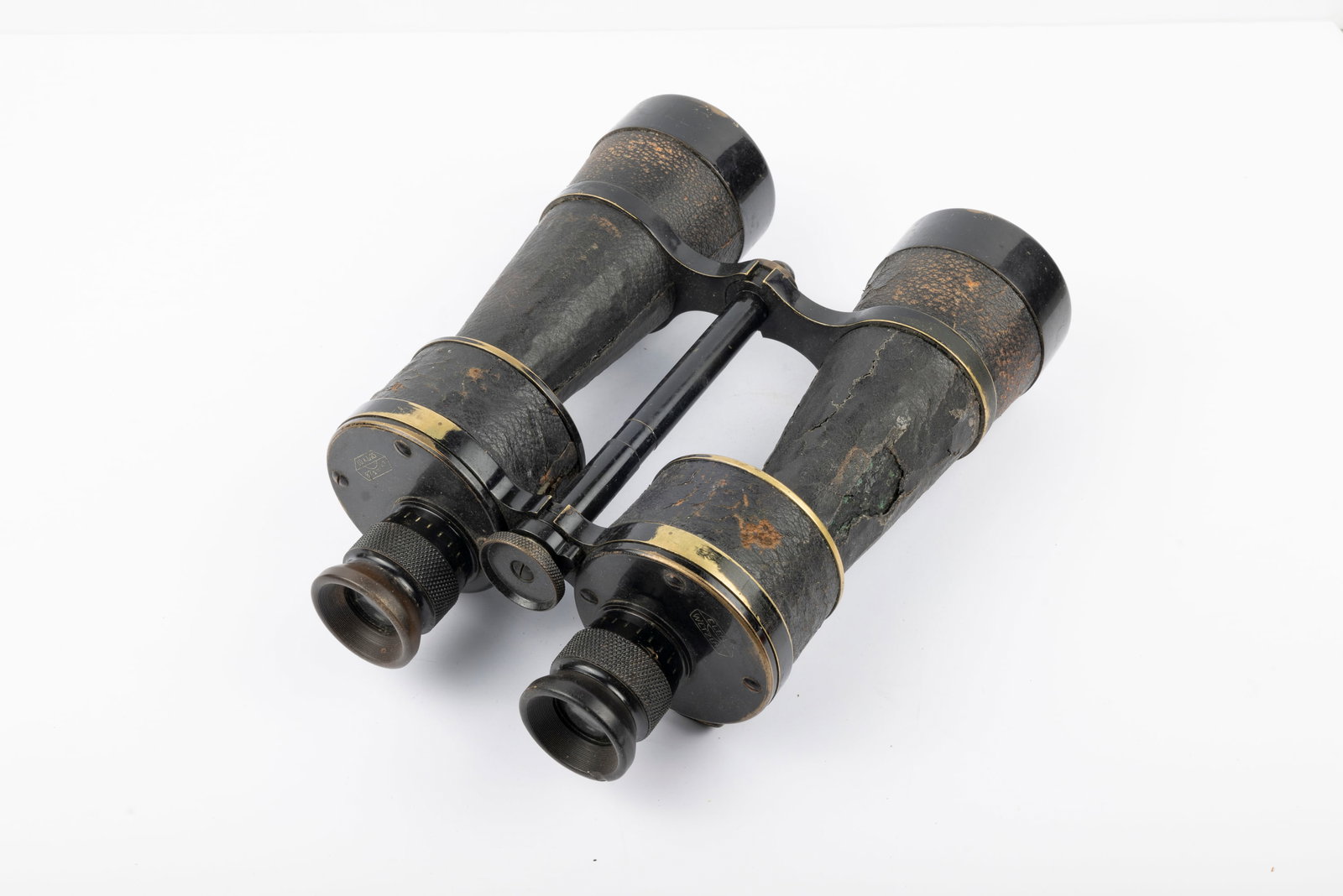 E. Leitz 10xL25 binoculars - 8