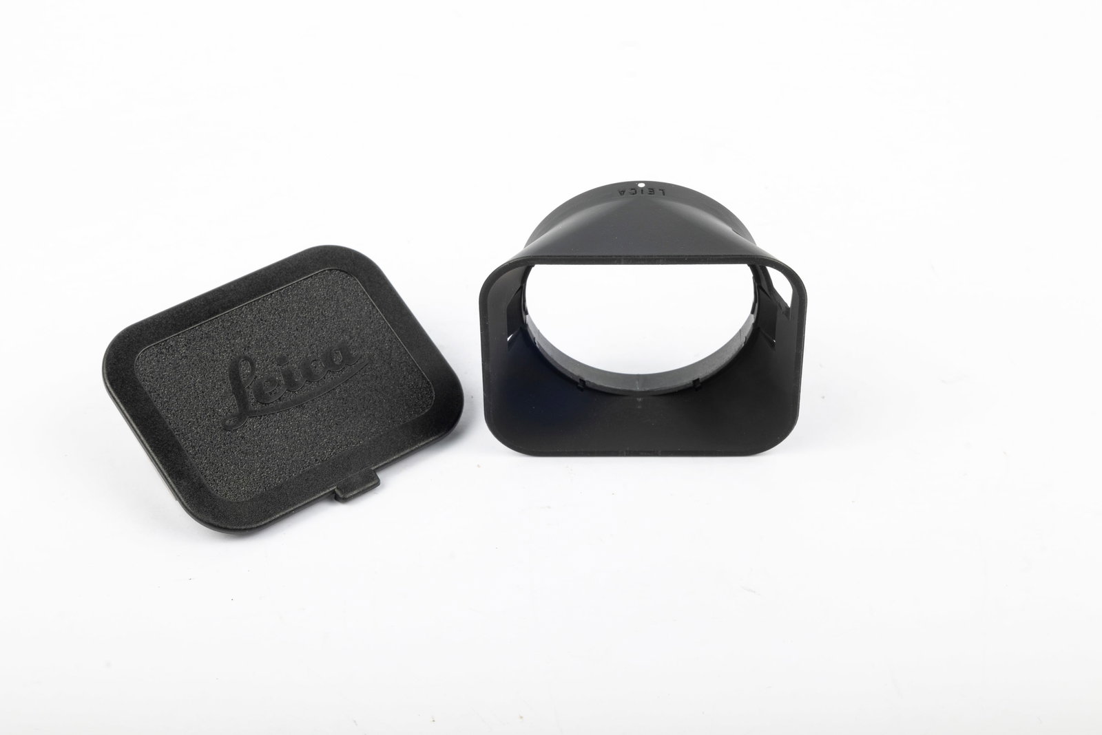 Lens shade 12588 - 6