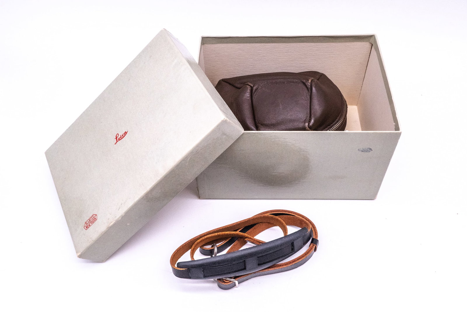 Leica soft leather ever-ready case - 15
