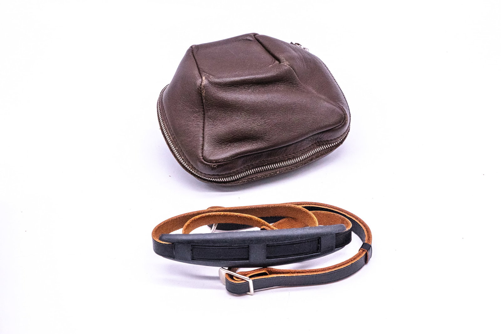 Leica soft leather ever-ready case - 3