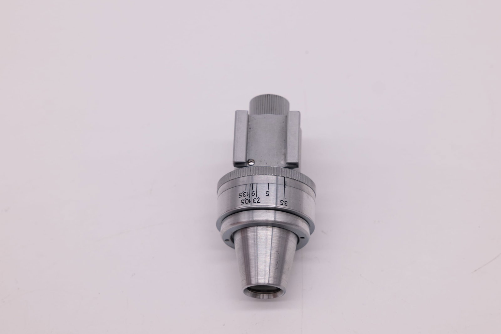 An array of Leitz accessories - 13