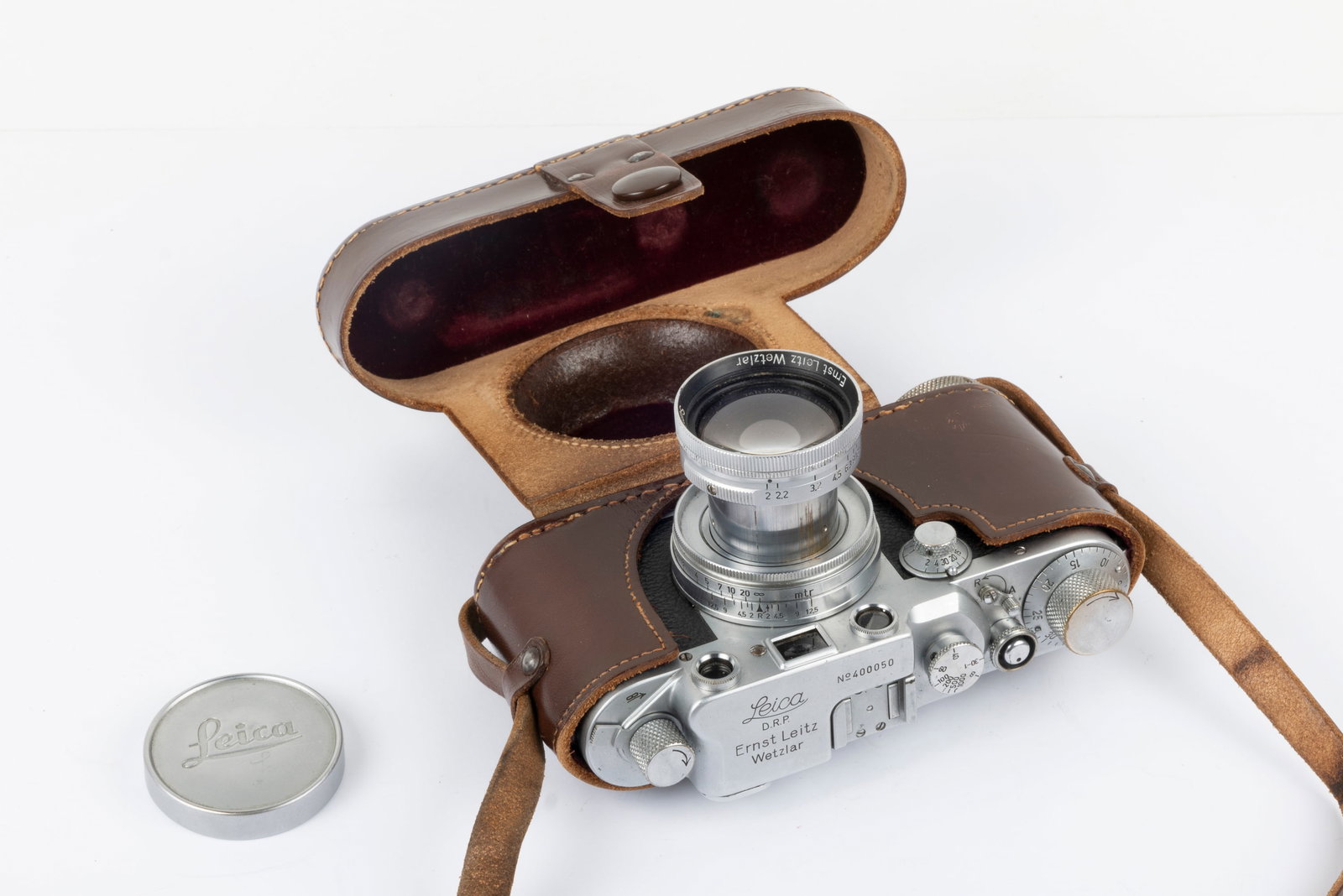 Leica IIIc Nr. 400050 (1 of 16)