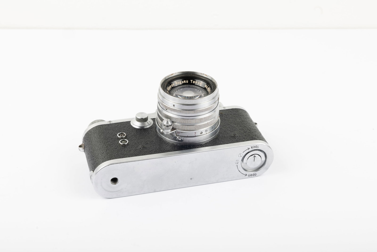 Showa Leotax S - 4