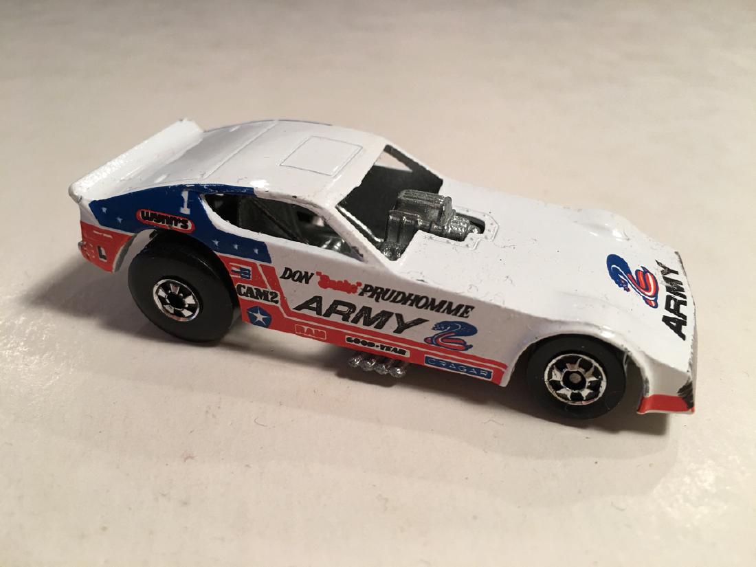 Mattel Hot Wheels 1977 ARMY DRAG RACER: 1977 HOT WHEELS DON SNAKE PRUDHOMME ARMY FUNNY CAR PLYMOUTH