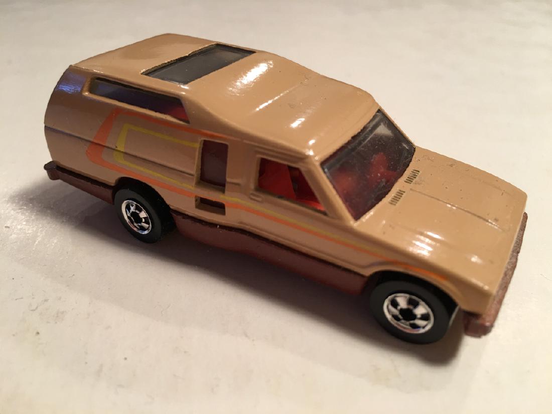1981 Hot Wheels Minitrek Camper brown: 1981 Hot Wheels Minitrek Camper brown