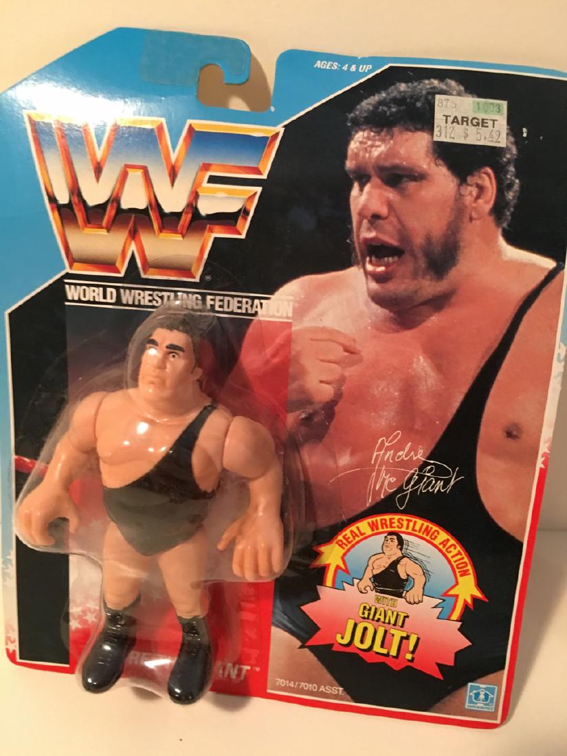 WWF WRESTLING CHARACTER - ANDRE THE GIANT: WWF WRESTLING CHARACTER - ANDRE THE GIANT WITH REAL WRESTLING ACTION - GIANT JOLT. 1990 TITANSPORTS. HASBRO. NEW IN BOX.