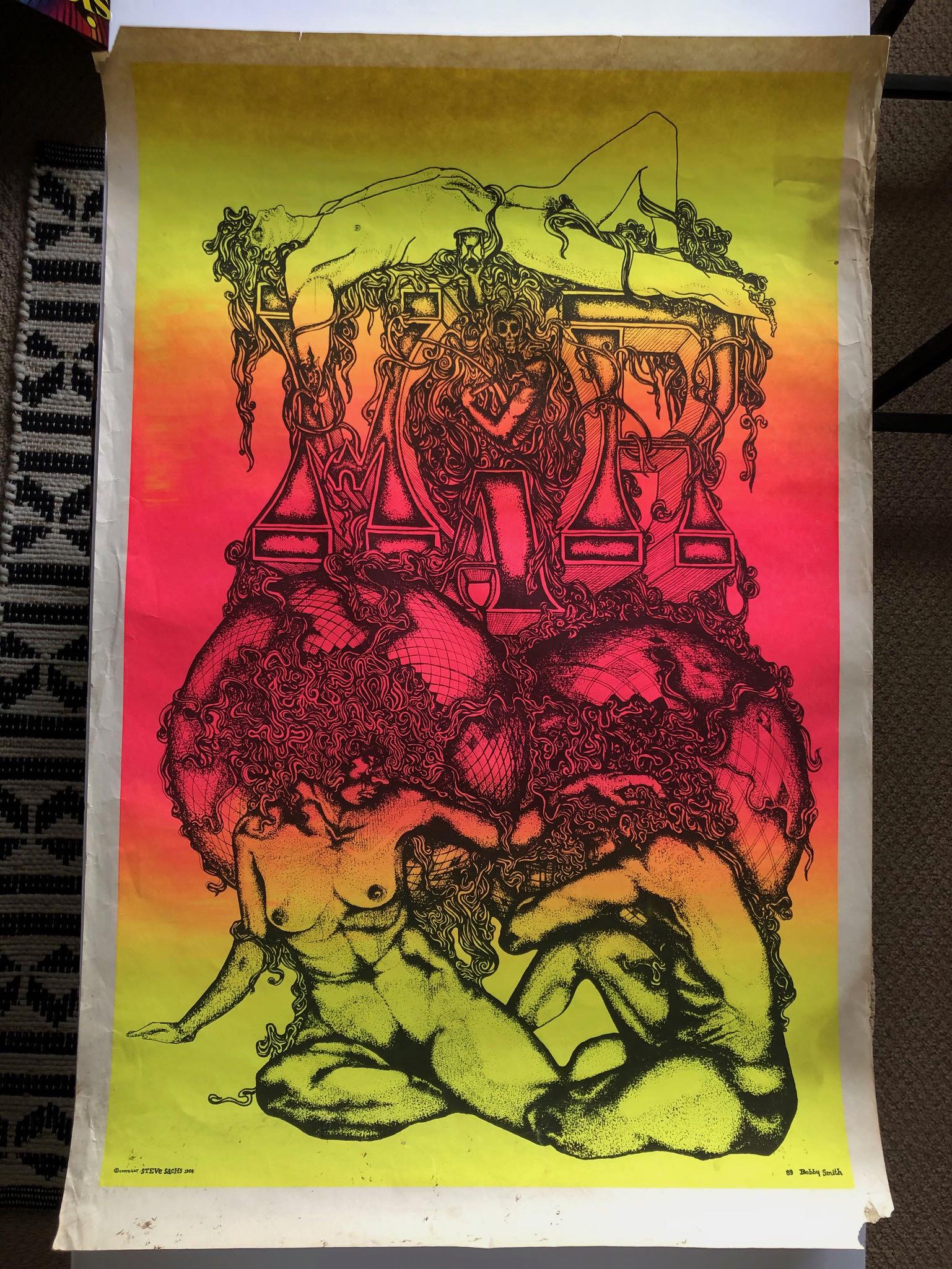 RARE STEVE SACHS SPLIT FOUNTIAN ART: RARE STEVE SACHS SPLIT FOUNTIAN ART. WAR - FEATURING BLACKLIGHT COLORS OF MAN, WOMAN AND THE REAPER. BOBBY SMITH IN CORNER. GOOD CONDITION ON MAIN BODY AND BOARDER CREASING AND LIGHT CORNER PAPER LOSS