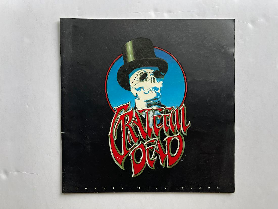 THE GRATEFUL DEAD 25 YEAR TOUR PROGRAM (1 of 2)