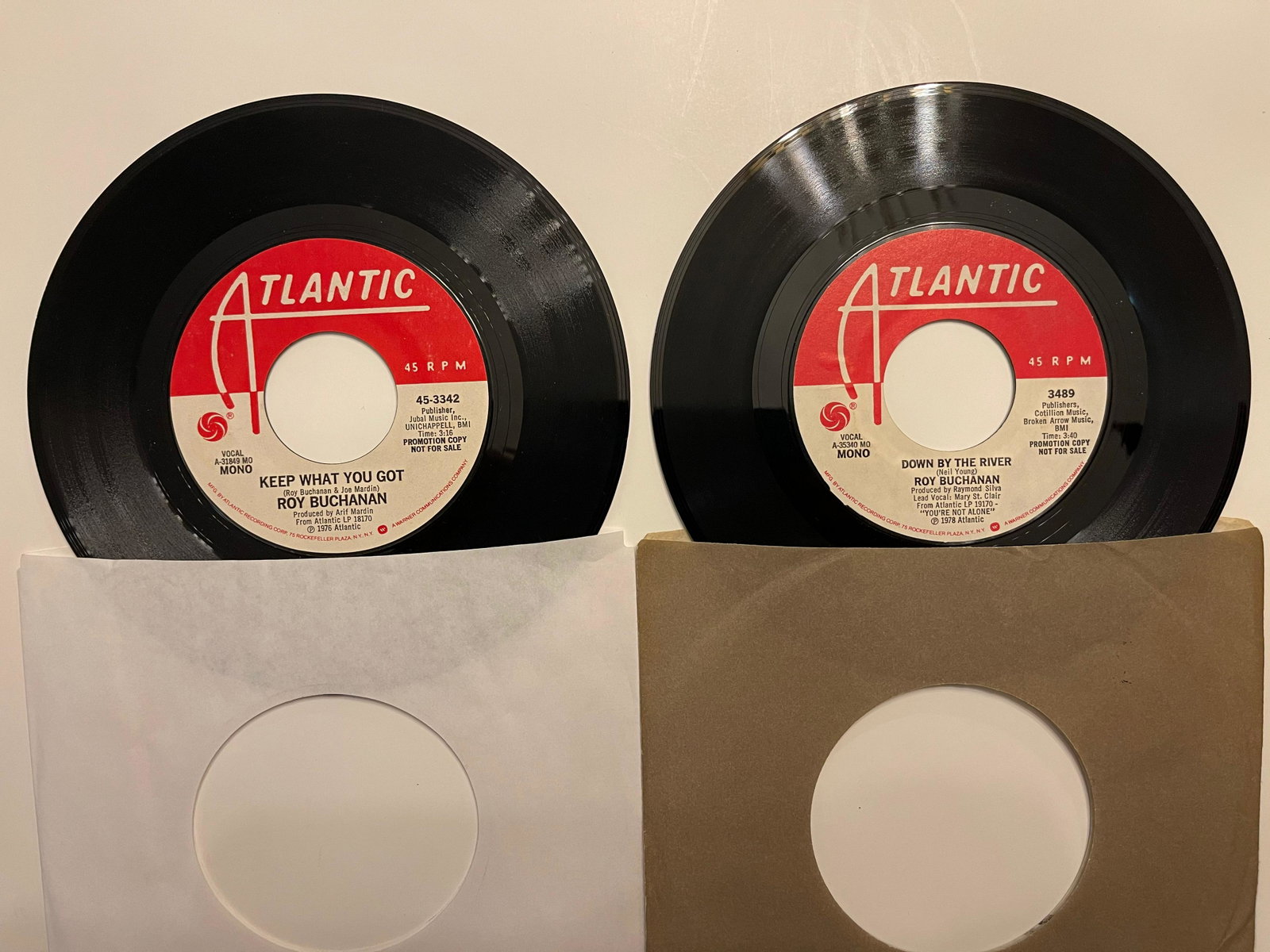 ROY BUCHANAN: Roy Buchanan - Keep What You GotLabel:Atlantic - 45-3342Format:Vinyl, 7", 45 RPM, Mono, Stereo, Promo - Roy Buchanan - Down By The RiverLabel:Atlantic - 3489Format:Vinyl, 7", 45 RPM, Single, Promo
