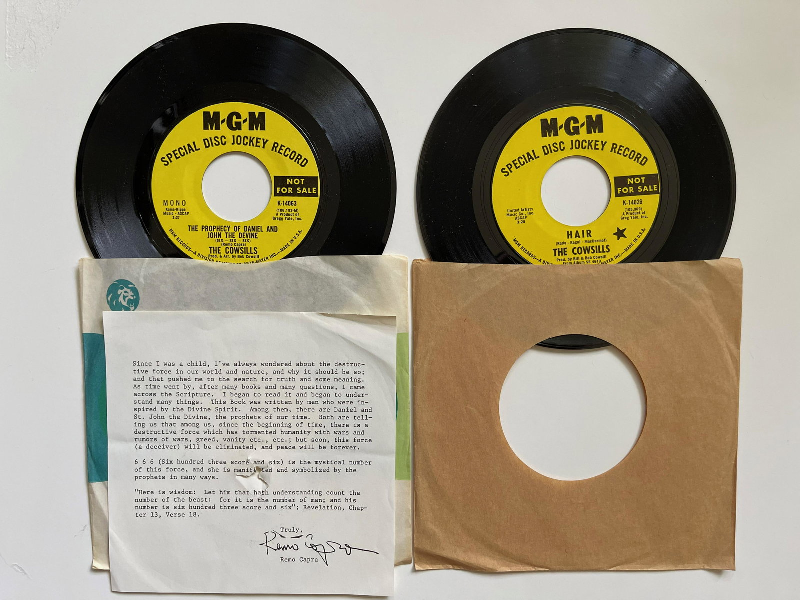THE COWSILLS: The Cowsills - The Prophecy Of Daniel And John The DevineLabel:MGM Records - K-14063Format:Vinyl, 7", Promo WITH RARE INSERT. - The Cowsills - Hair / What Is Happy?Label:MGM Records - K 14026Format:Vi