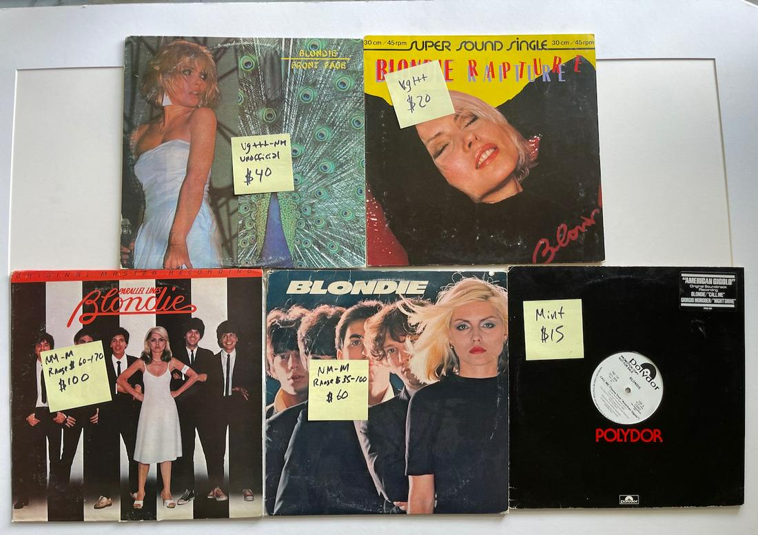 THE BLONDIE SET (1 of 1)