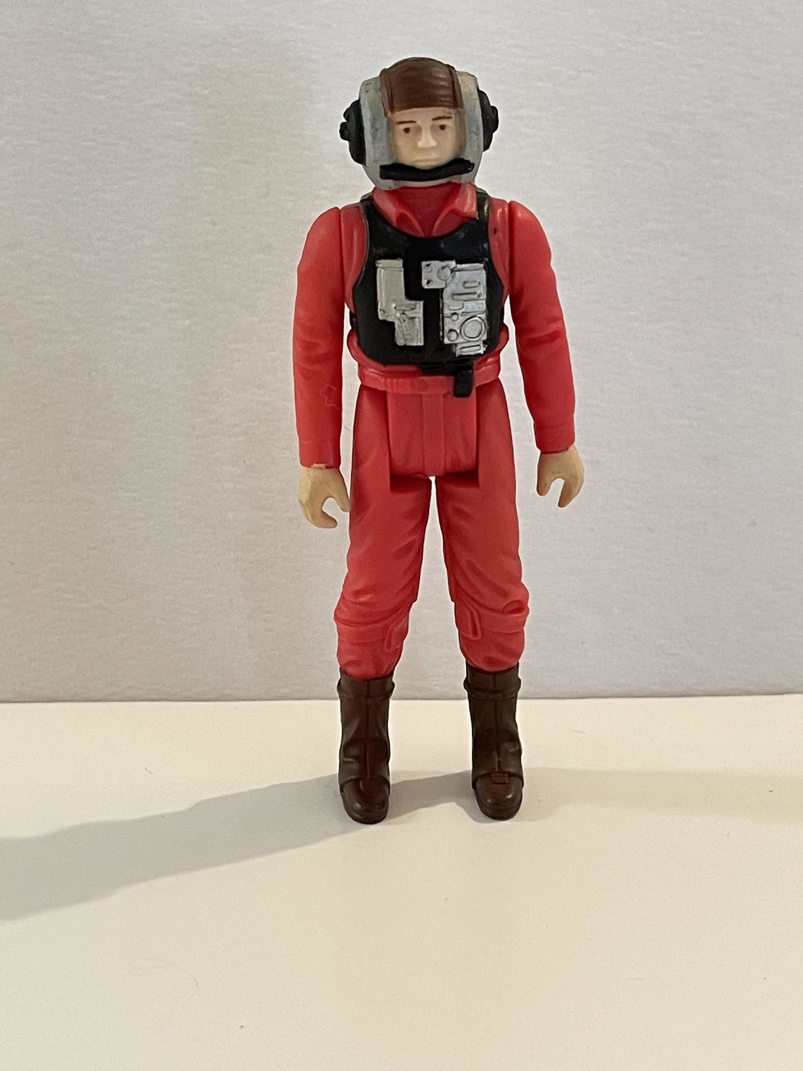 STAR WARS FIGURE 30 - B-WING PILOT: Loose - very good condition - No accessories.