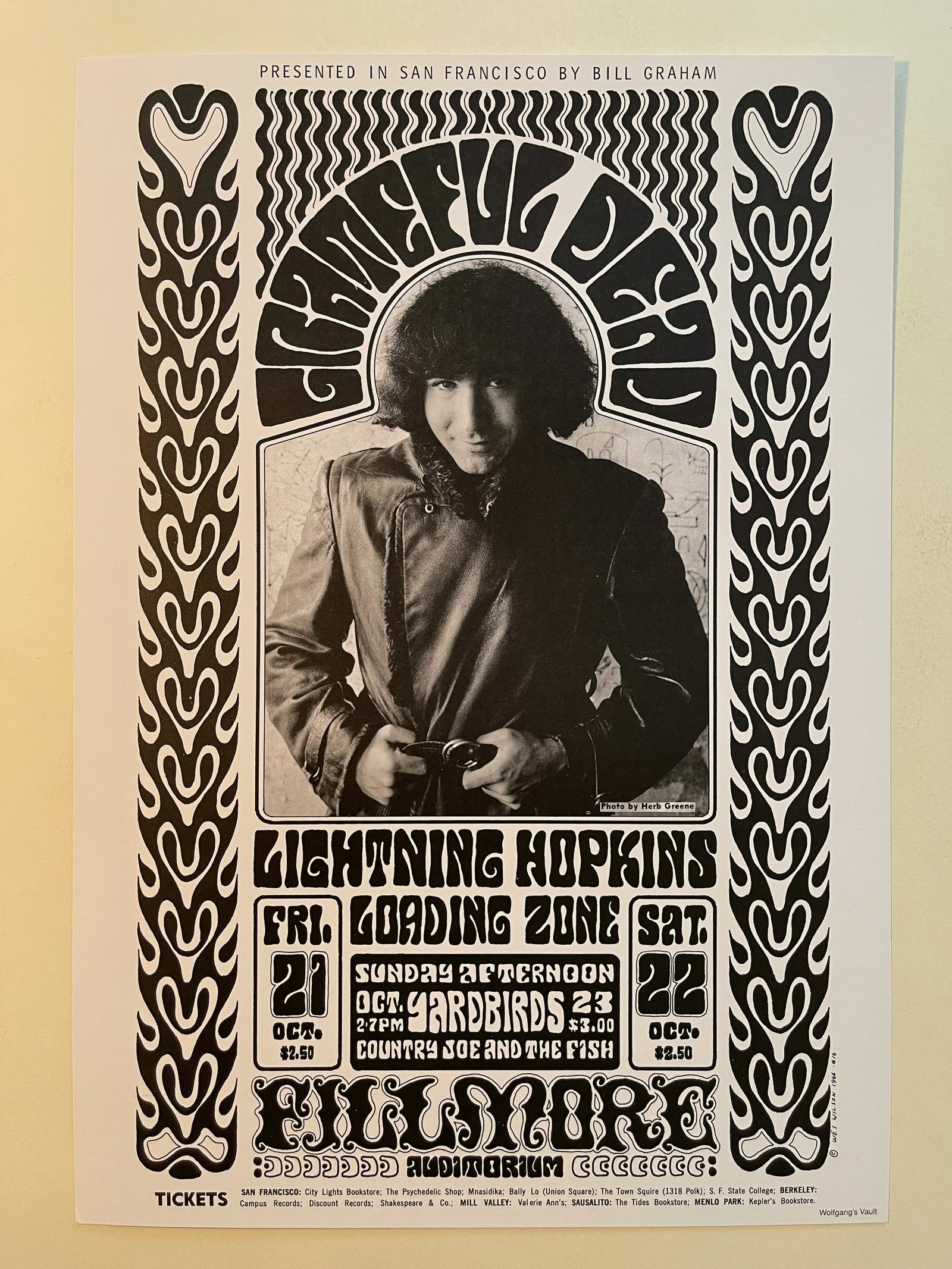 Grateful Dead BG32 4th: Grateful Dead BG32 4th. A neatly constrained design reminiscent of BG030 characterizes this poster headlining The Grateful Dead, who were still largely a local group. Offering mixed fare, big-draw Lig