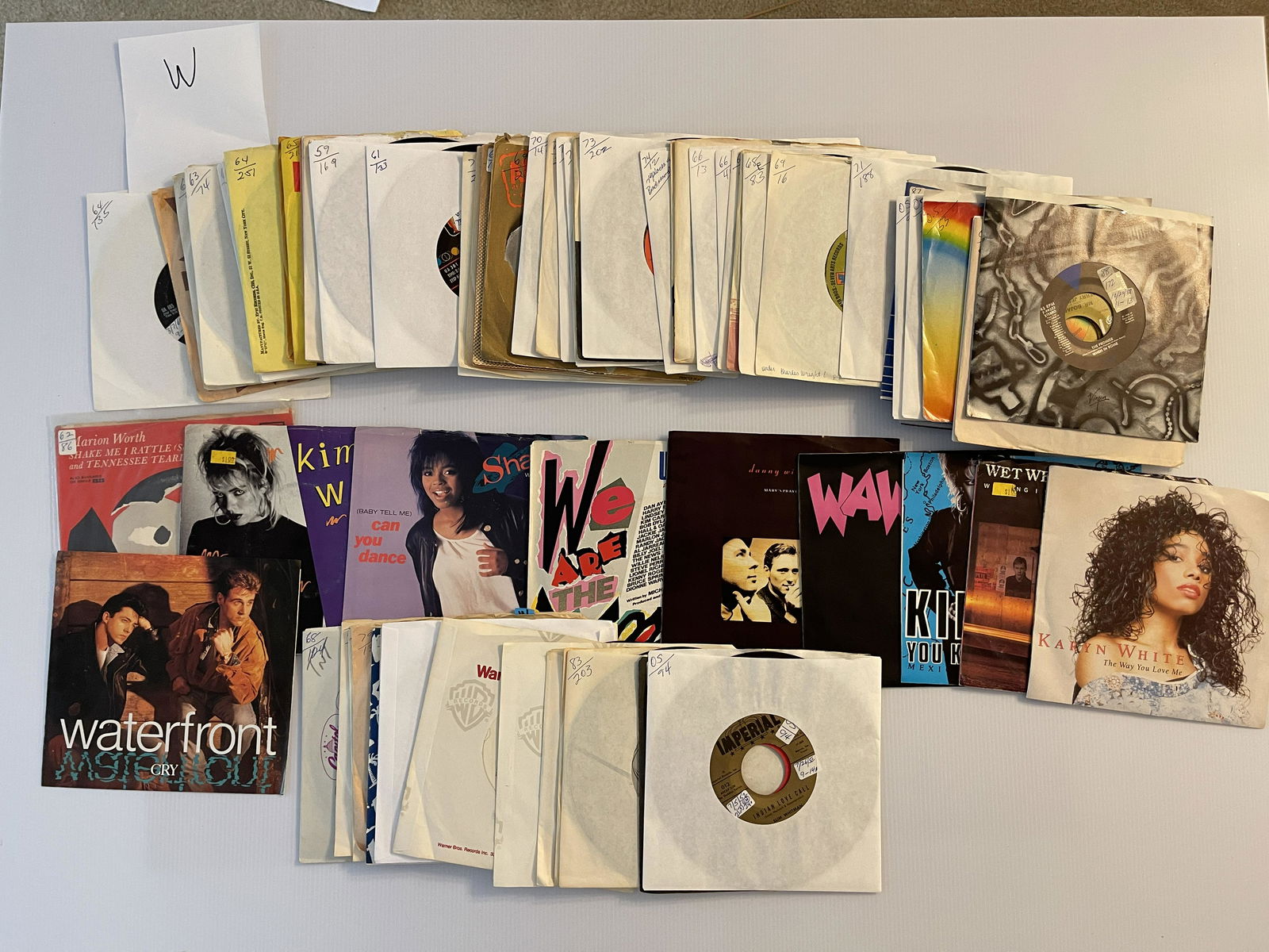 W - VARIOUS - PLAIN & PICTURE SLEEVE (1 of 1)