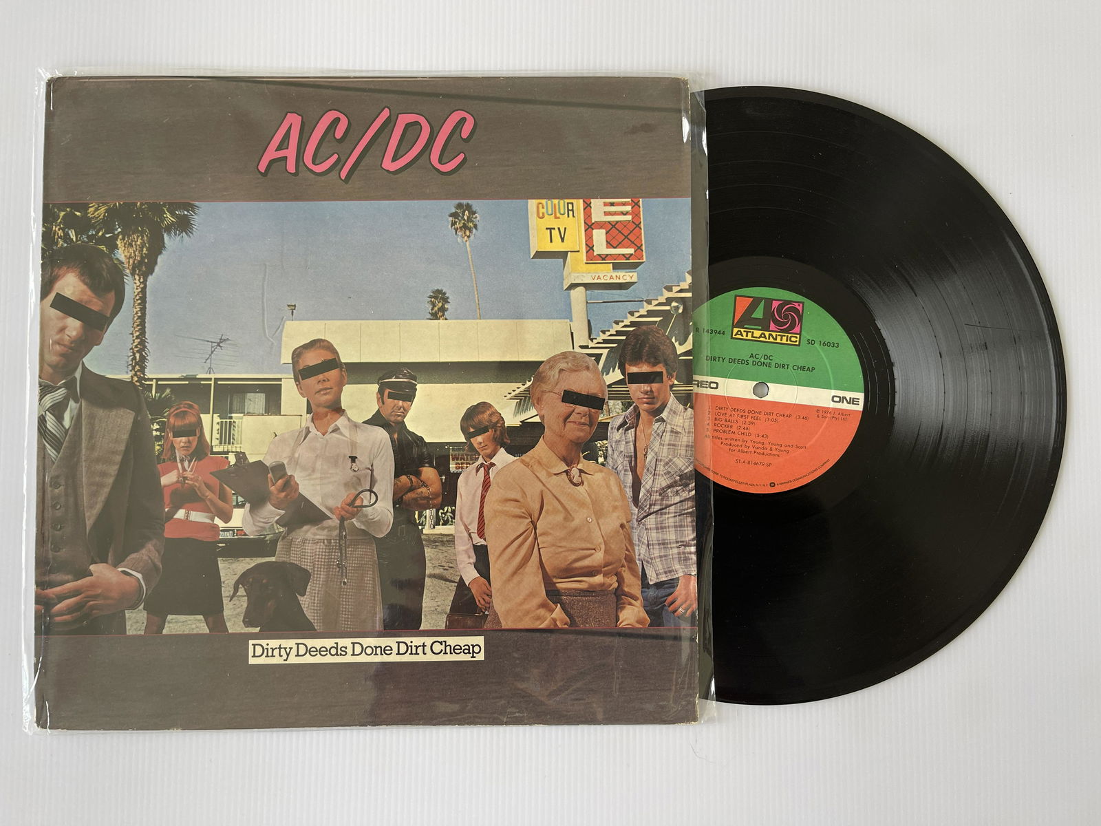 AC/DC - Dirty Deeds Done Dirt Cheap (1 of 1)