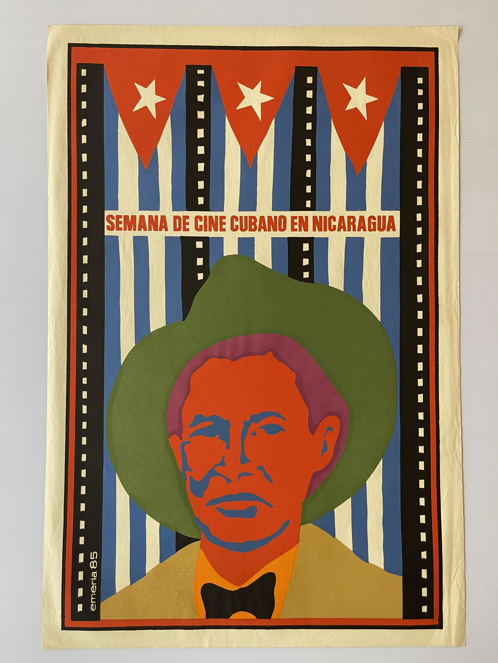 SEMANA DE CINE CUBANO SILKSCREEN POSTER: SEMANA DE CINE CUBANO EN NICARAGUA - "CUBAN FILM WEEK IN NICARAGUA"Art by Emeria 1985SilkscreenThis poster is featured in the collection of the Center for the Study of Political Graphics as specimen #