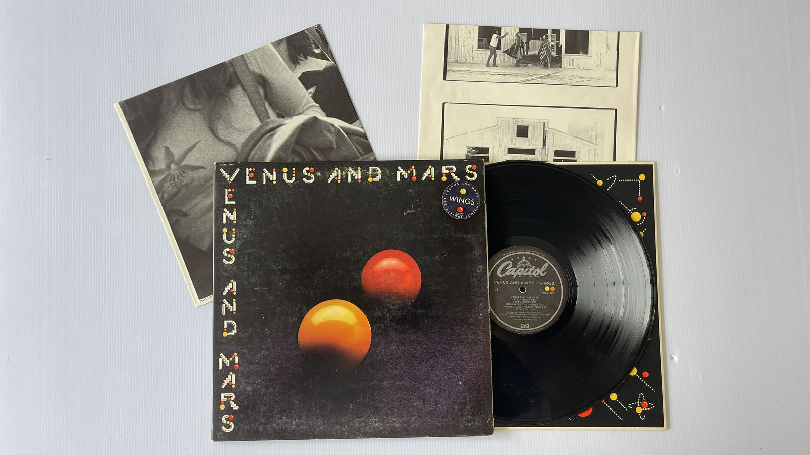 Wings - Venus And Mars WITH POSTER INSERTS (1 of 1)