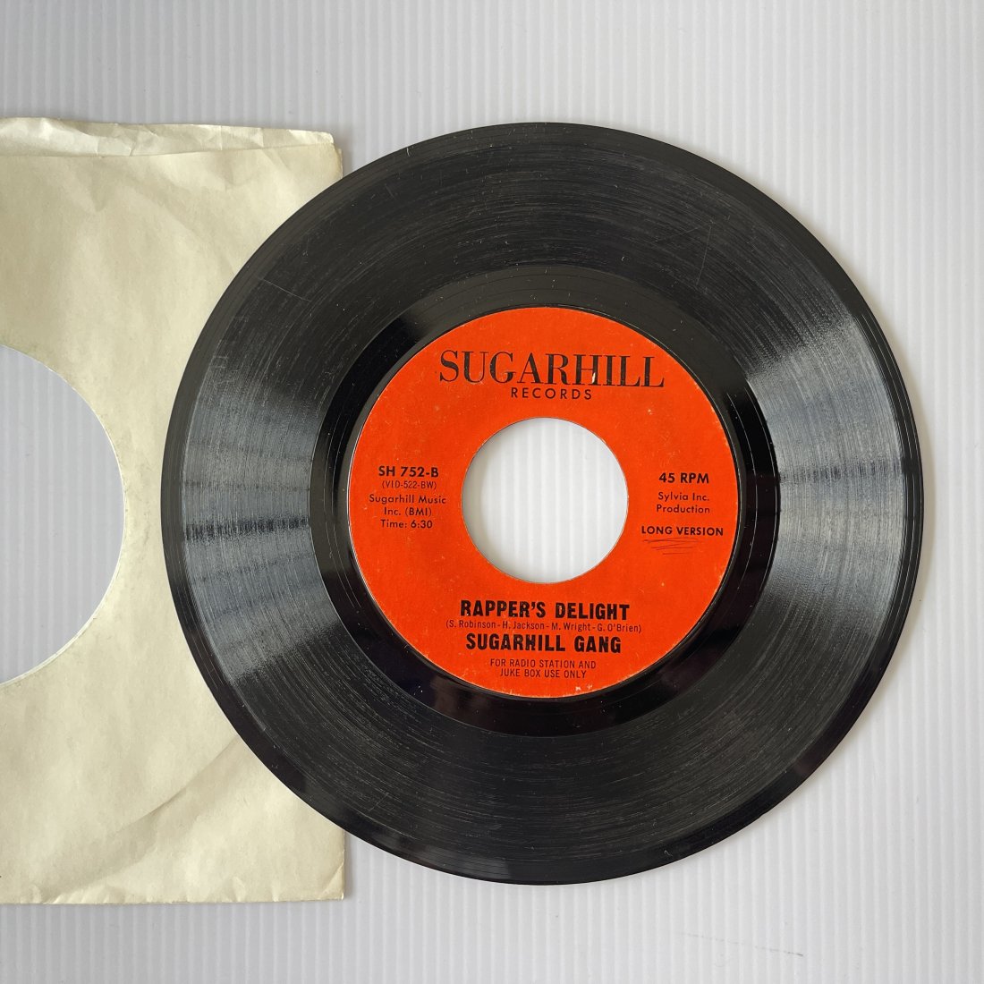 RAPPERS DELIGHT - PROMO 45 - RARE - GOOD: RAPPERS DELIGHT - PROMO 45 - RARE. GOOD CONDITIONSugarhill Gang - Rappers DelightLabel: Sugar Hill Records - SH 752Format: Vinyl, 7', Jukebox, PROMO, Red LabelsBR> Writing on label.Country: USReleased
