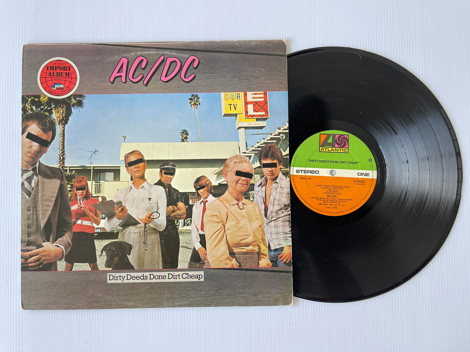 AC/DC - Dirty Deeds Done Dirt Cheap - WITH RARE JEM STICKER (1 of 1)