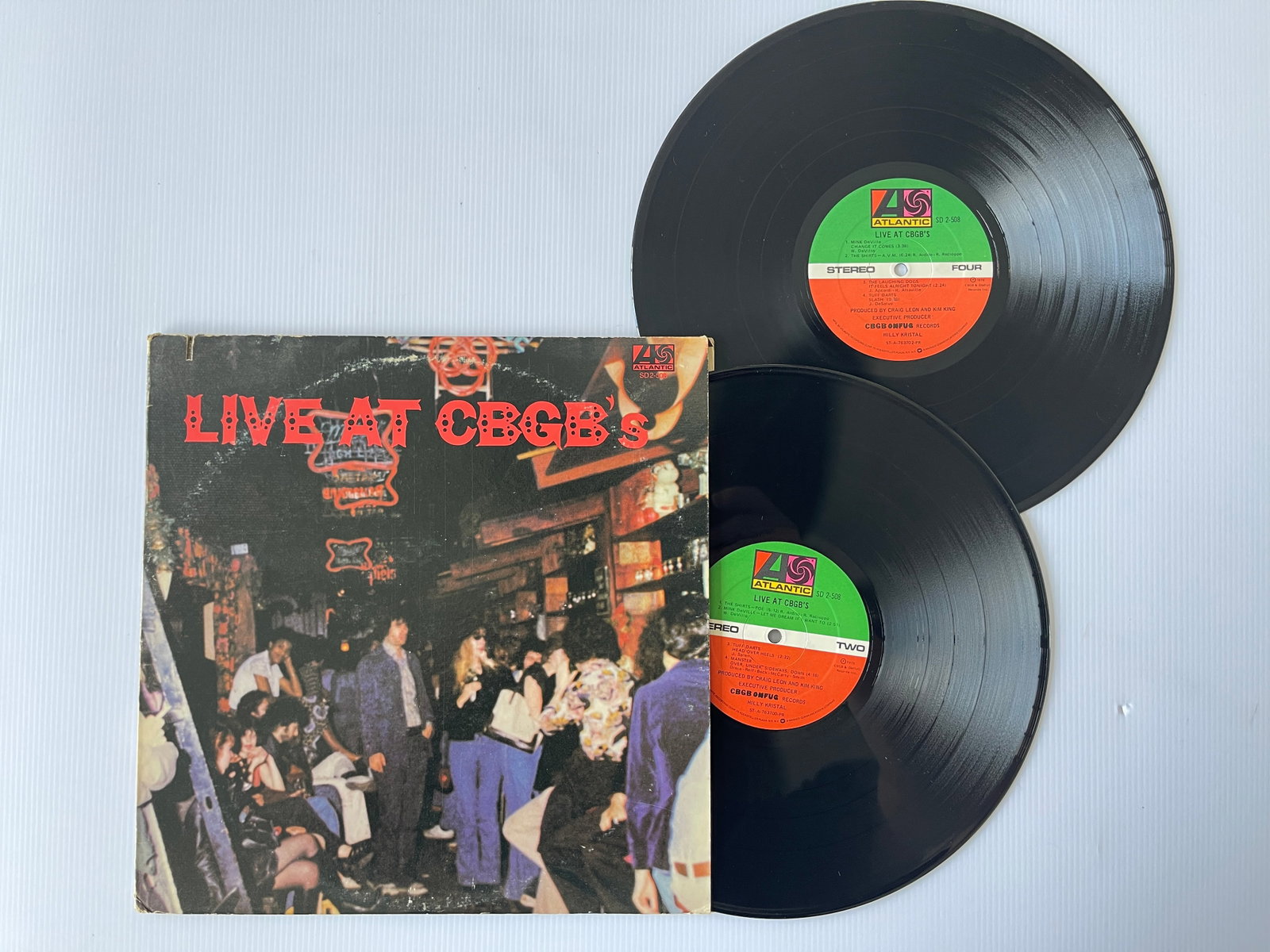 Live At CBGB's - The Home Of Underground Rock: Various - Live At CBGB's - The Home Of Underground Rock Label: Atlantic - SD 2-508 WITH Tuff Darts, The Shirts, The Shirts, The Laughing Dogs, The Miamis AND MORE !