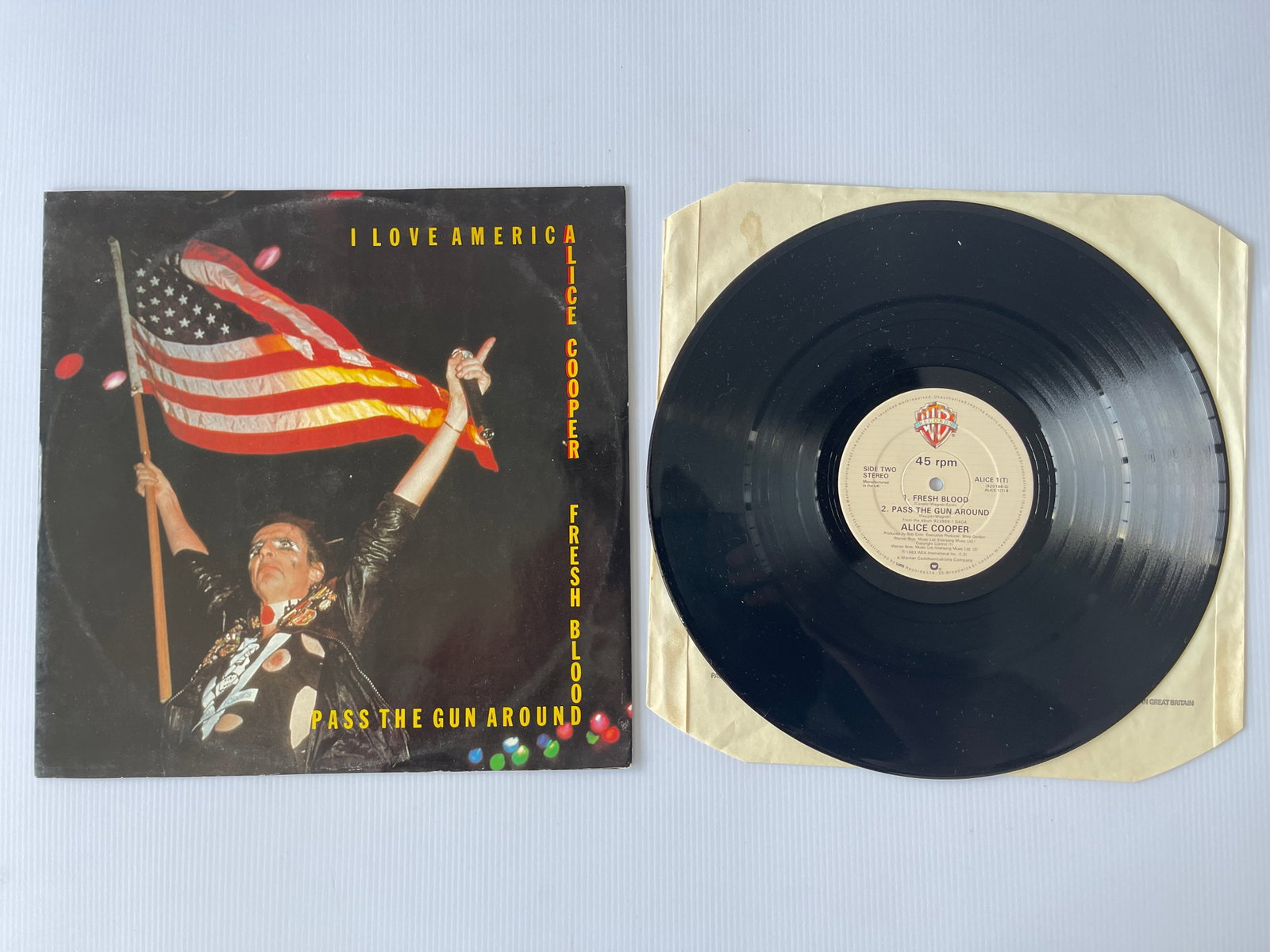 Alice Cooper - I Love America: Alice Cooper - I Love America Label: Warner Bros. Records Inc. - ALICE 1T (920166-0) Format: Vinyl, 12", Single Country: UK Released: 1983 Genre: Rock