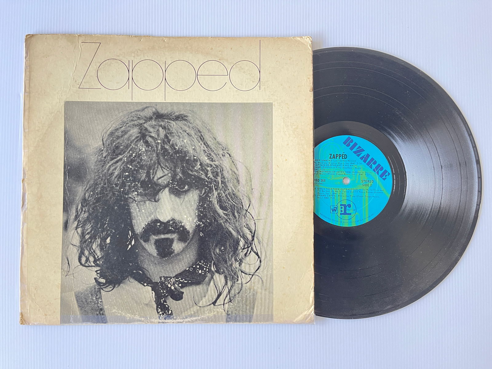 Zapped - SAMPLER !: Various â€“ ZappedLabel: Bizarre Records â€“ PRO 368, Reprise Records â€“ PRO 368Series: Loss LeadersFormat: Vinyl, LP, Compilation, SamplerCountry: USReleased: Feb 1970 with Captain Be