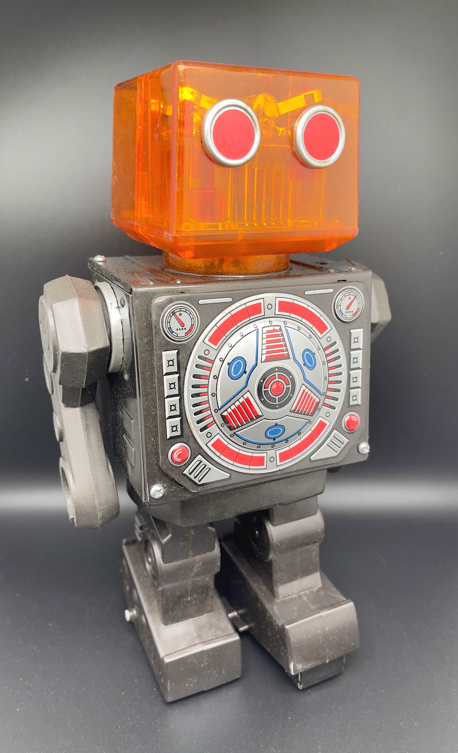 JAPAN BATTERY OPERATED PISTON ROBOT (1 of 16)