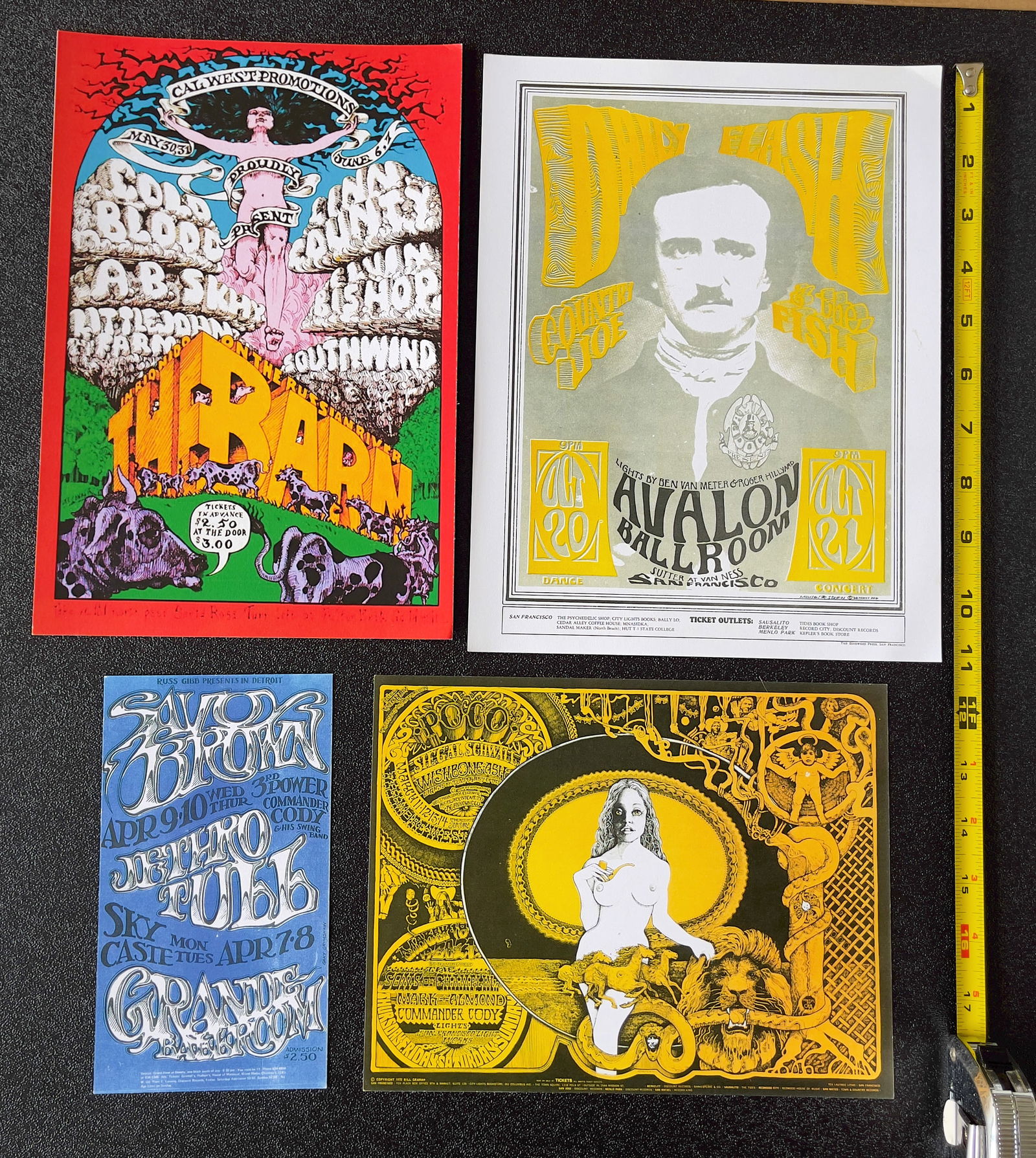 REPRODUCTION SET INCLUDING THE BARN (1 of 1)