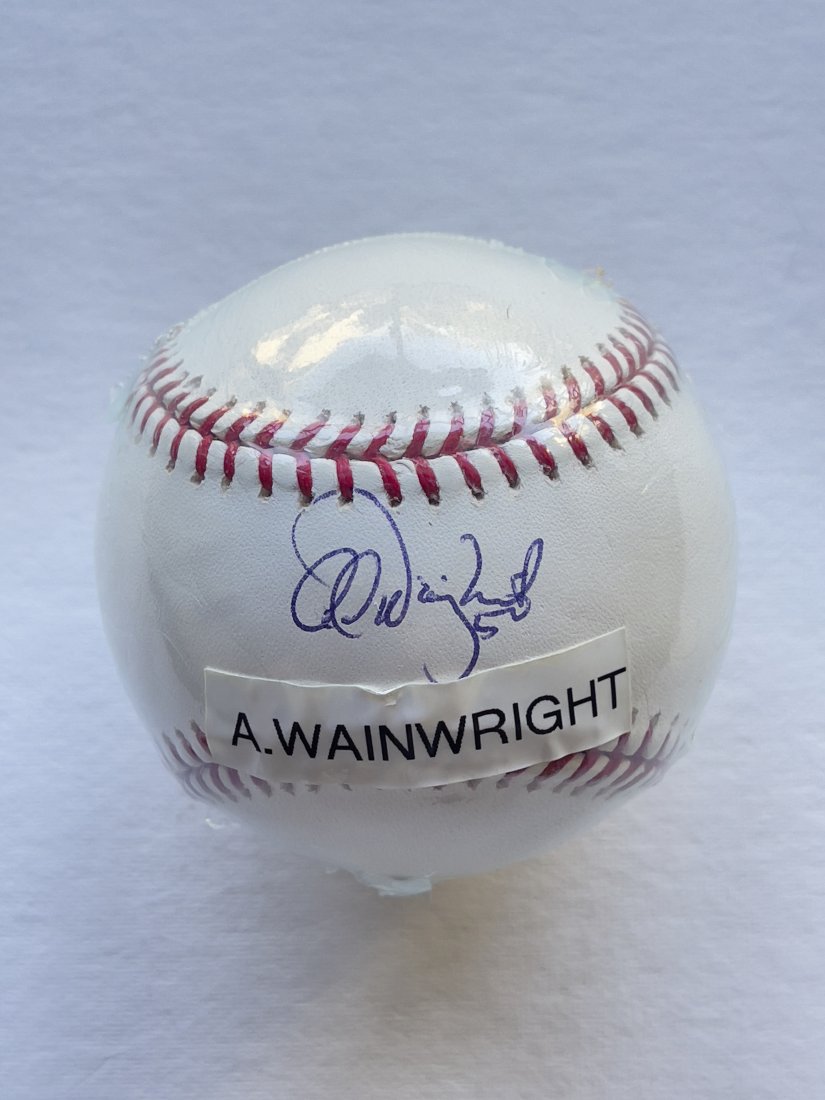 ADAM WAINWRIGHT SIGNED OFFICIAL BASEBALL MLB HOLOGRAM (1 of 3)
