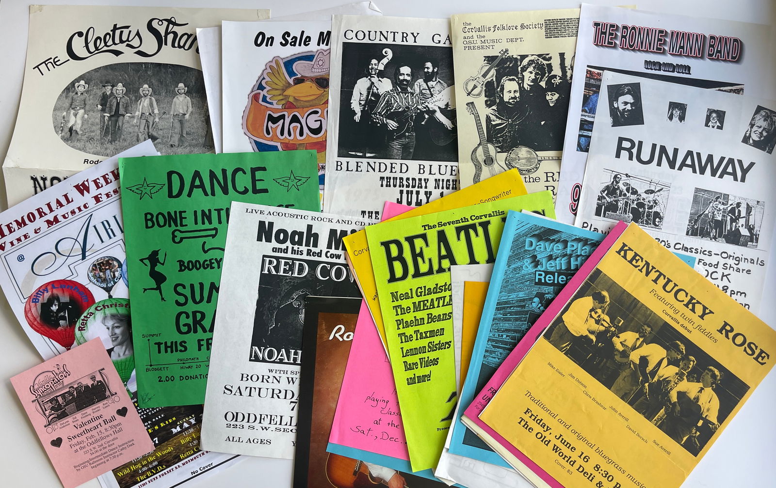 35 CONCERT FLYERS AND HANDBILLS FROM THE PNW (1 of 1)