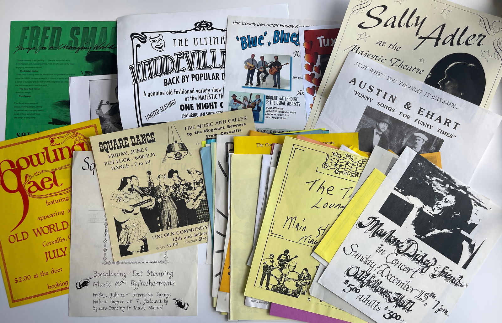 58 CONCERT FLYERS AND HANDBILLS FROM THE PNW (1 of 1)