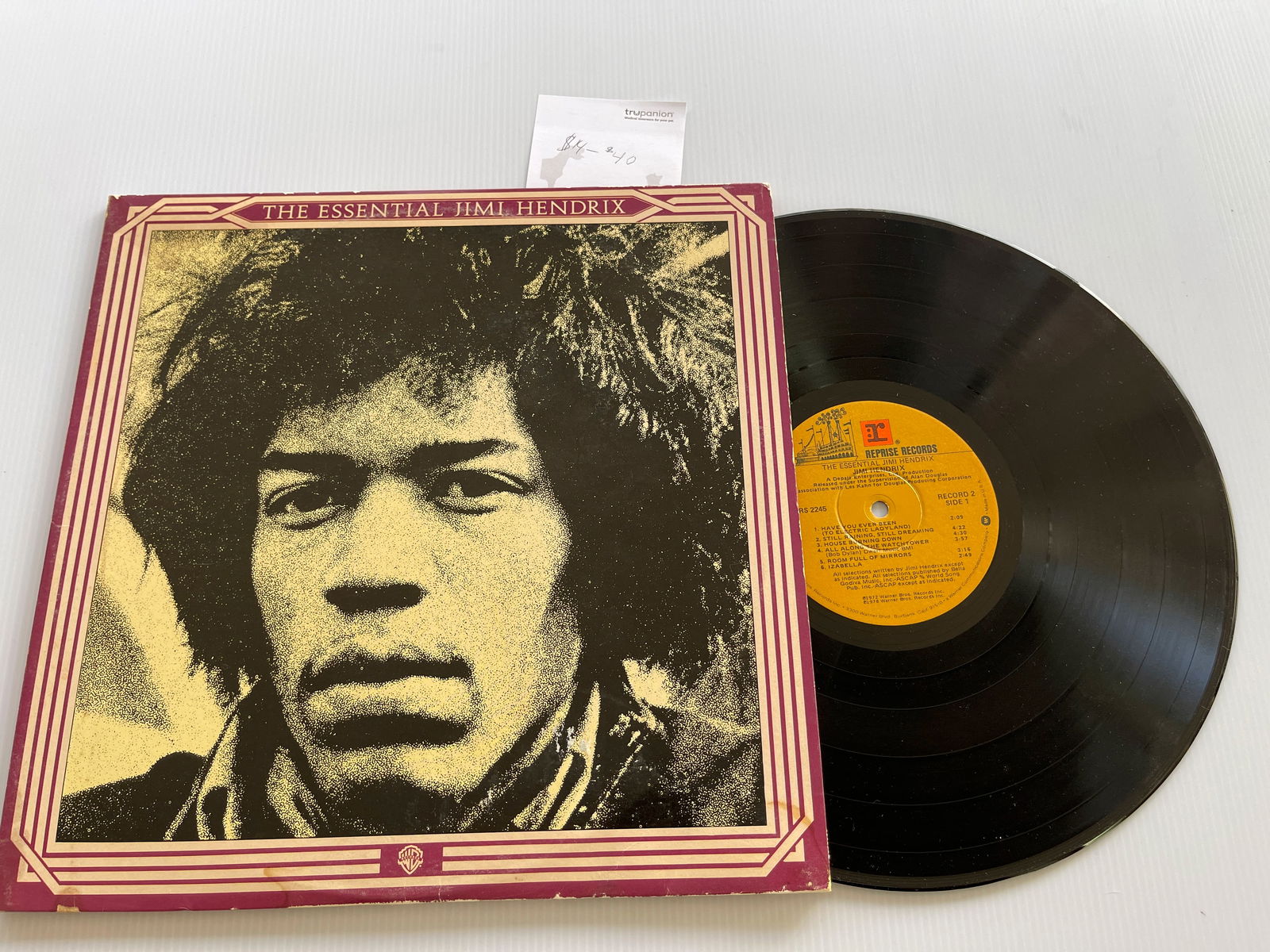 THE ESSENTIAL JIMI HENDRIX: THE ESSENTIAL JIMI HENDRIX