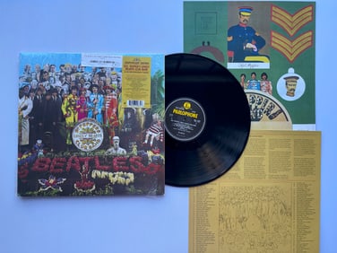 The Beatles - Sgt. Pepper's Lonely Hearts Club Band