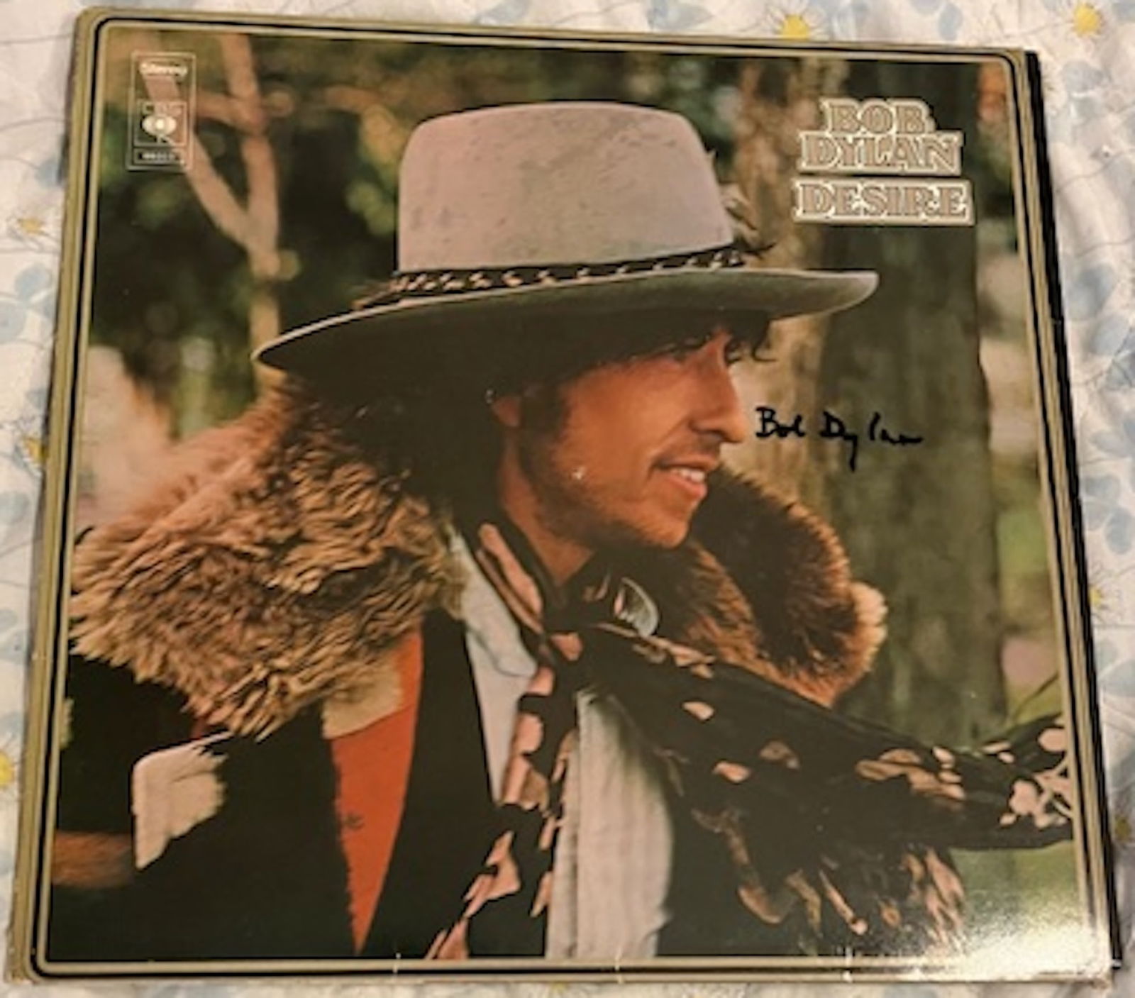BOB DYLAN SIGNED DESIRE ALBUM (1 of 2)