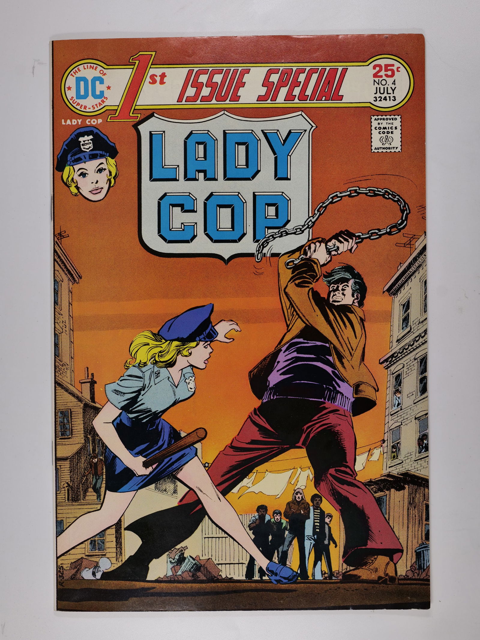 Line of DC Superstars: Lady Cop #4 - 1st issue special (1 of 2)