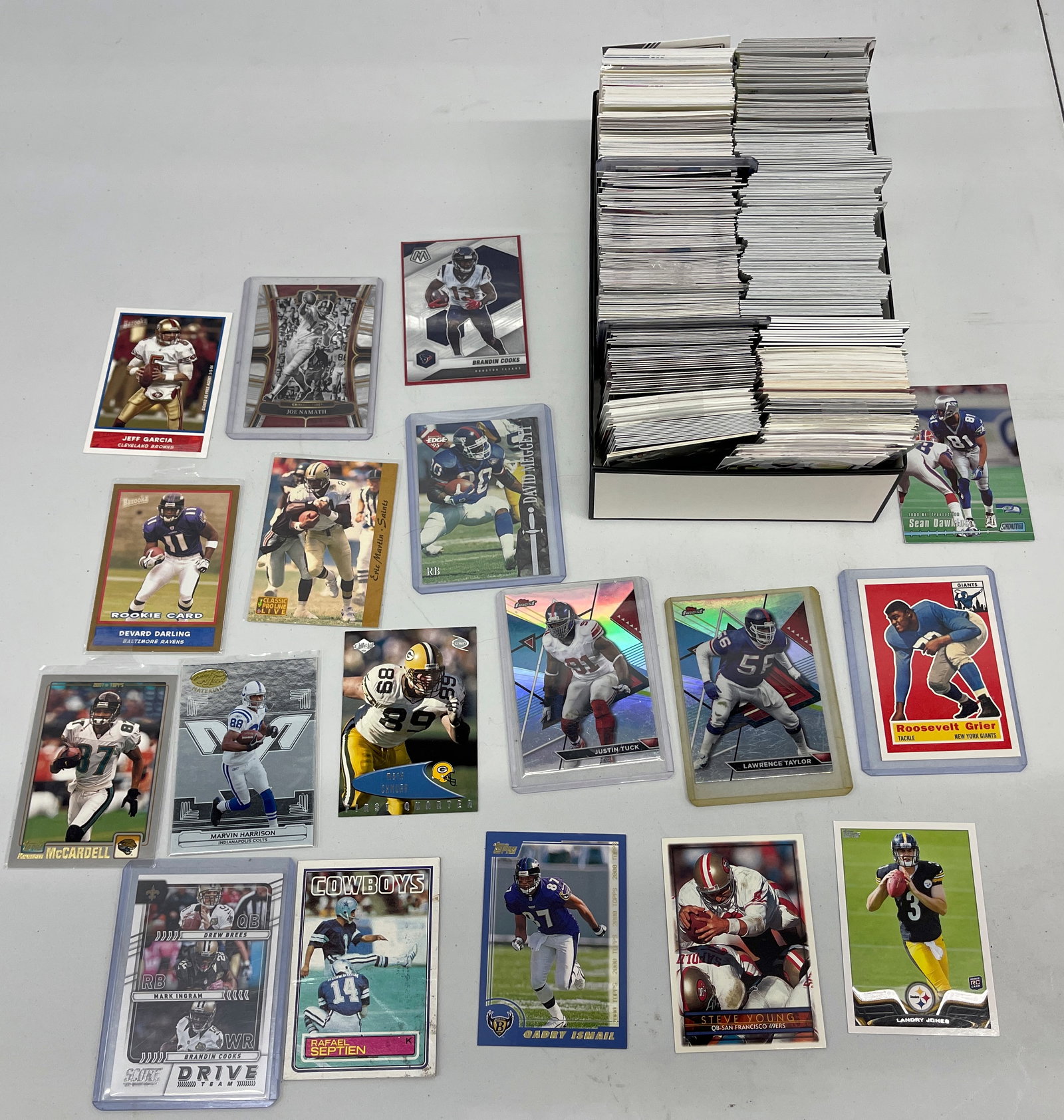 THE ULTIMATE UNPICKED NFL FOOTBALL CARD SET: THE ULTIMATE UNPICKED NFL FOOTBALL CARD SET WITH JOE NAMATH, ROOKIE CARDS, STEVE YOUNG, ROSEY GRIER, AND MANY MORE