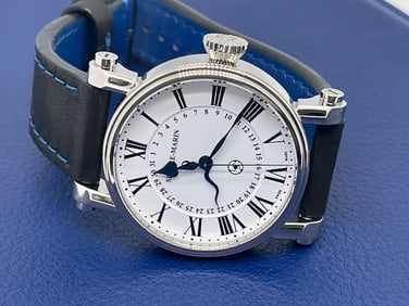 Speake-Marin Serpent Calendar white dial T1 42