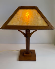 MISSION OAK SLAG GLASS LAMP