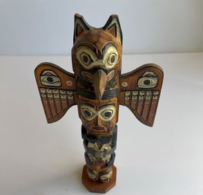 ALASKAN NORTHWEST COAST HAND CARVED TOTEM