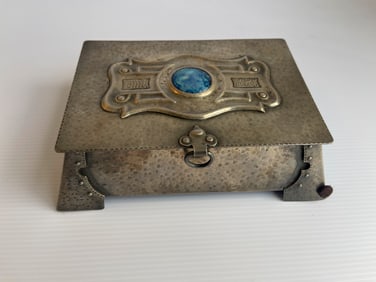 PEWTER AND TERQQUOIS HAMMERED JEWELRY BOX