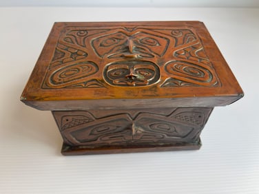 NORTHWEST COAST COPPER AND WOOD BOX c1920