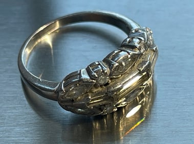 LADIES DIAMOND WEDDING RING - ESTATE JEWELRY