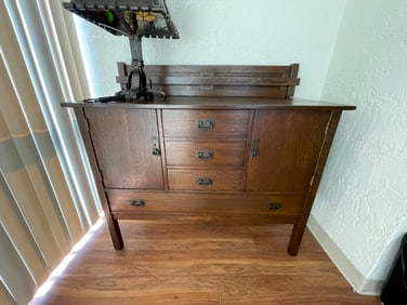 STICKLEY FURNITURE Sideboard - c1910