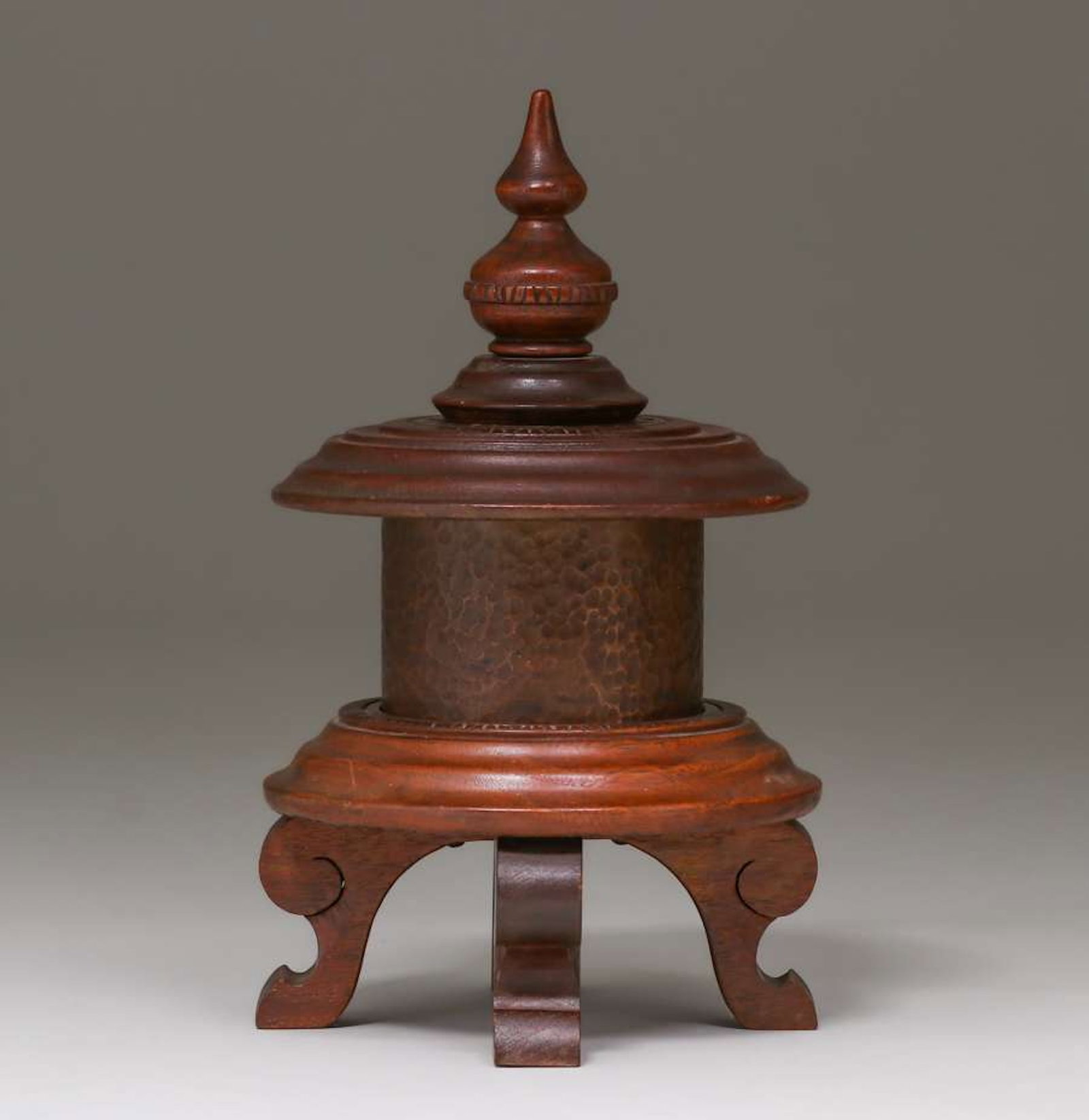 Robert Moran (1857-1943) Walnut & Hammered Copper Covered Vessel c1920s: Robert Moran (1857-1943) Walnut & Hammered Copper Covered Vase / Vessel c1920s. May be used for incense, potpourri or ?!?! Moran was shipbuilder and mayor of Seattle 1888-1890. Retiring wealthy in 191