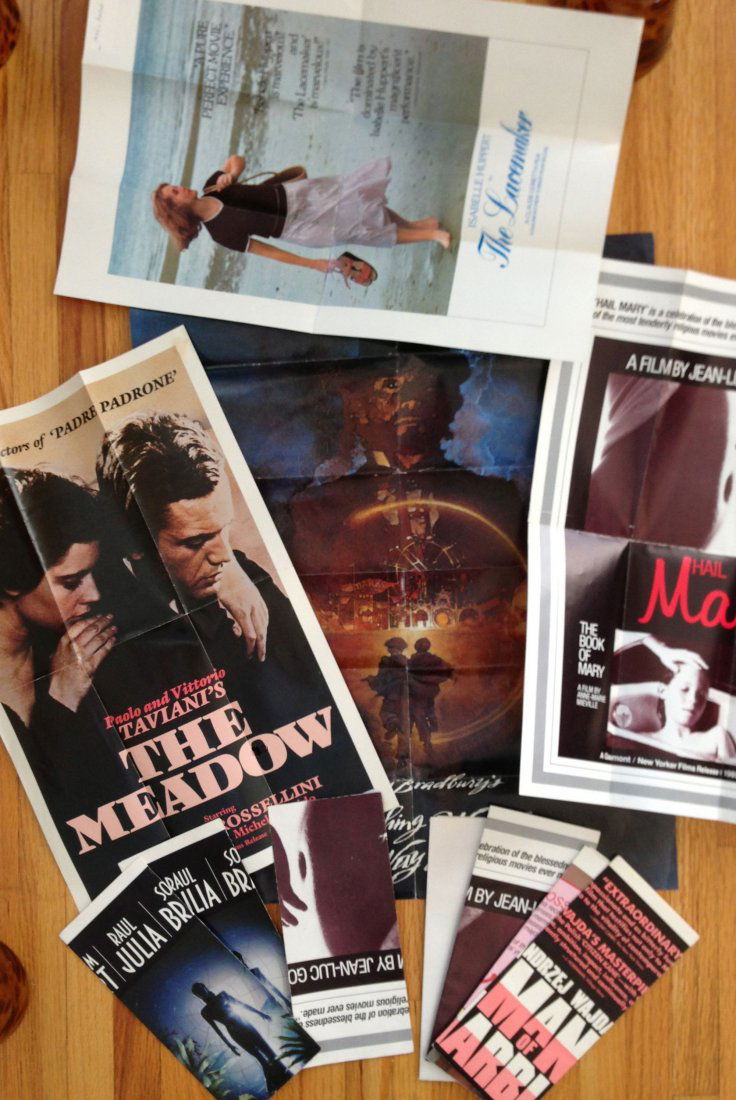 AMAZING SET OF MINI POSTERS and JAMES DEAN CALENDAR: AMAZING SET OF MINI POSTERS and a JAMES DEAN 1988 CALENDAR.