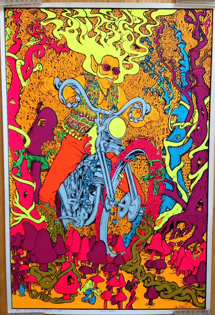 Vintage 70's Black Light Poster - Captain America: Vintage 70's Black Light Poster - Captain America - on Harley Davidson Motorcycle This vintage black light poster is almost mint! The poster reads "Captain American". It measures 30.25 " X 20.5