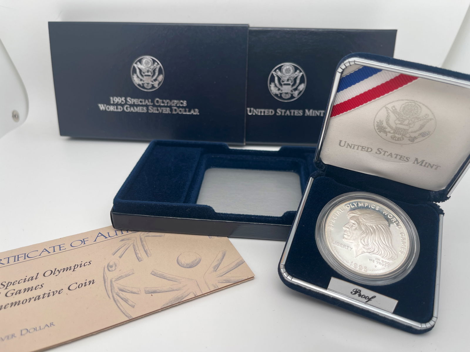 1995-P SPECIAL OLYMPICS WORLD GAMES SILVER DOLLAR (1 of 1)